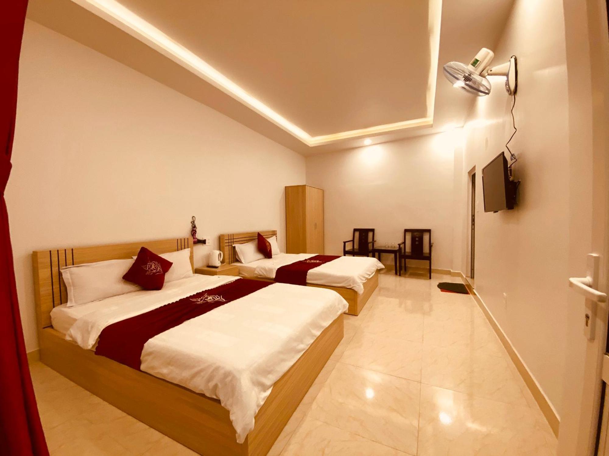 Kieu Trang Hotel Da Lat Esterno foto